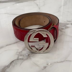 Gucci GG woman’s belt red